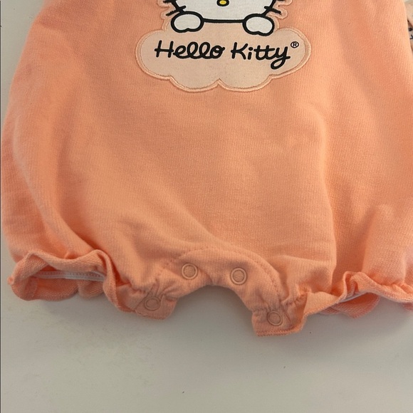 Hello Kitty Sanrio 2 pc. Bundle Jumpsuit & Bodysuit Size 6 months - Picture 3 of 7